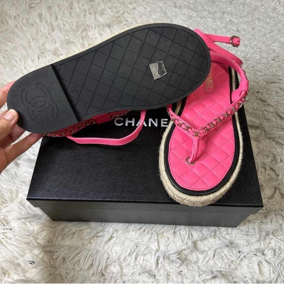 Chanel Pink Espadrille Sandals - Picture 2 of 4